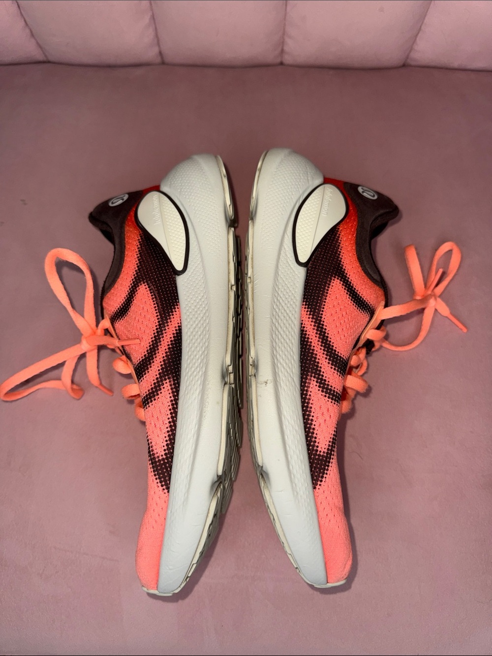 Lululemon Beyondfeel Running Shoes
Women’s Size 9 | Juicy Peach/Bone/Espresso - Picture 9 of 12